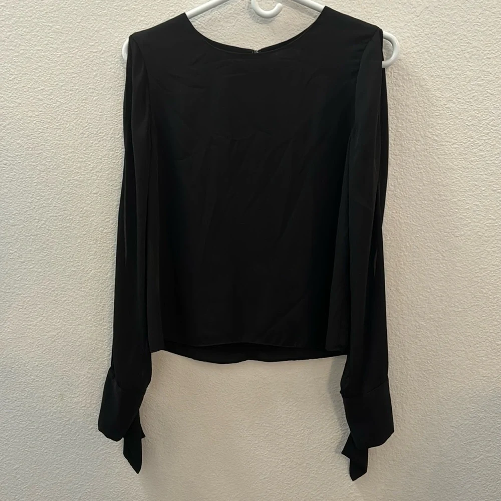 Army brook Blouse - Picture 2 of 5